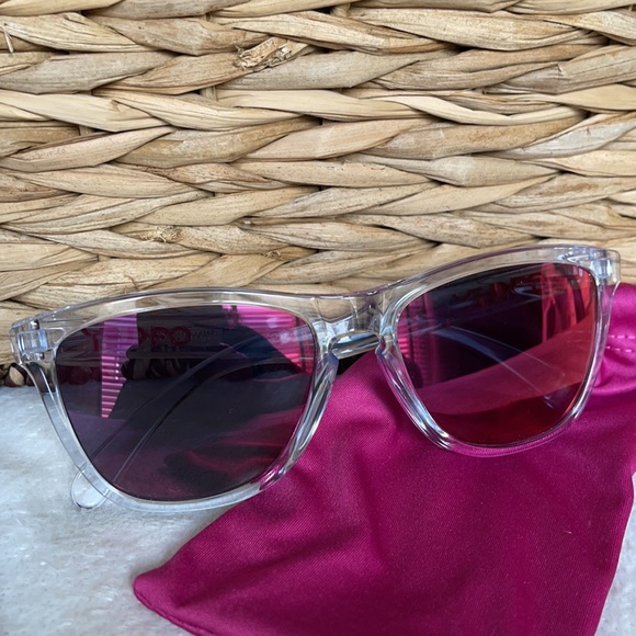 Oakley Accessories - New Oakley Frogskins Clear Frame Pink Lenses